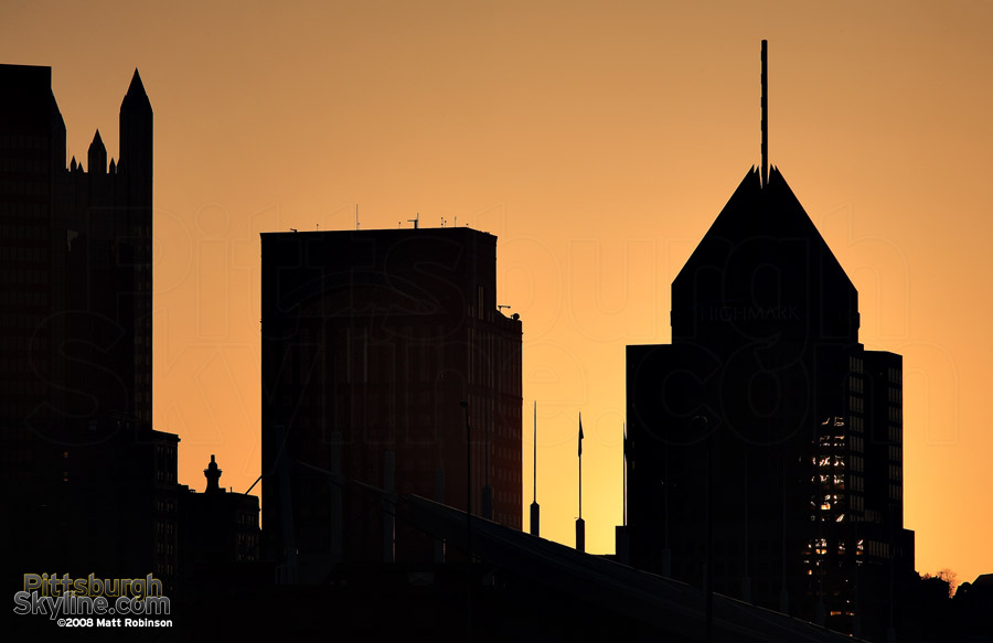 Fifth Avenue Place Silhouette