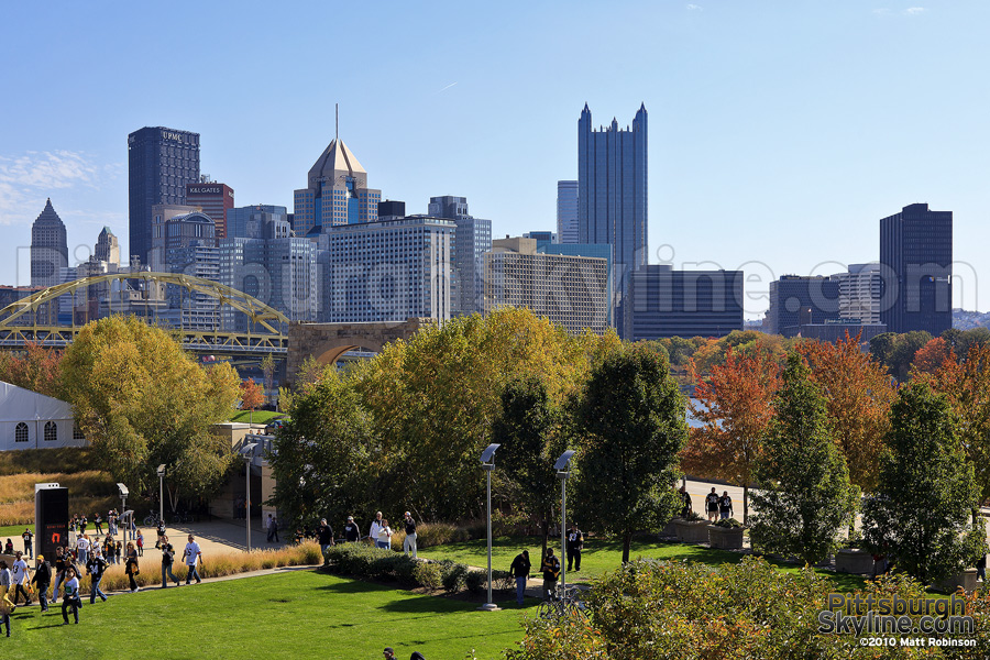 Fall Colors outside Heinz Field